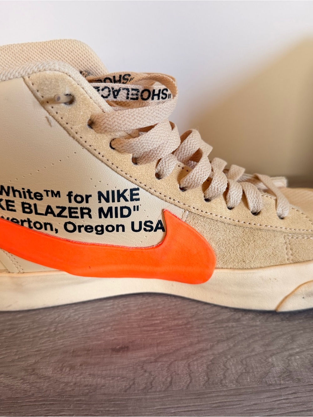 Nike X Off-White
The 10: Blazer Mid "All Hallows Eve" sneakers 6